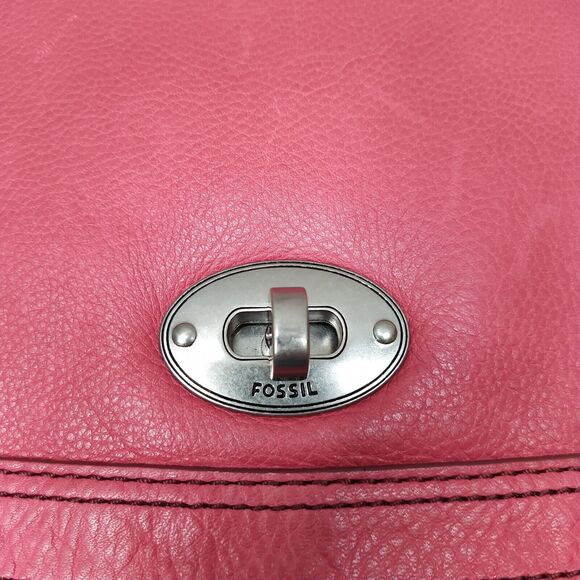 Fossil Red Leather Turnlock Flap Closure Crossbody Bag - Picture 4 of 14